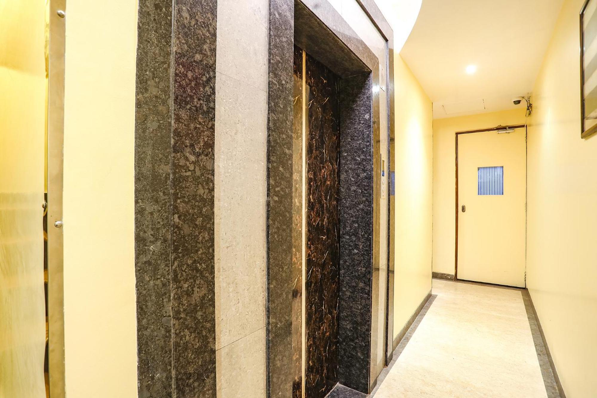 Fabhotel Shubhangan - Nr Bandra Hotel Mumbai (Bombay)