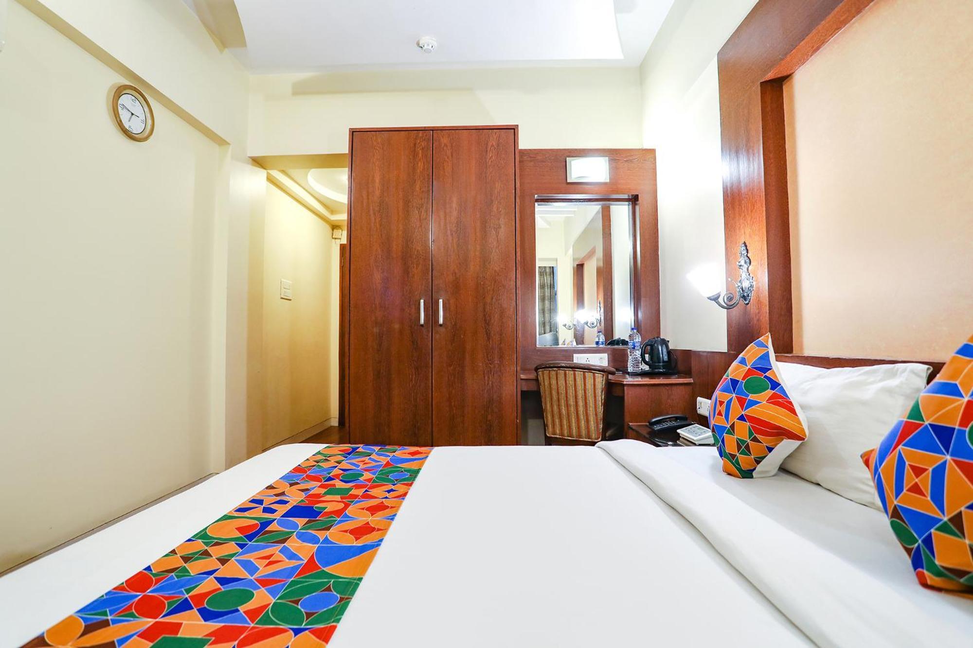Fabhotel Shubhangan - Nr Bandra Mumbai (Bombay)